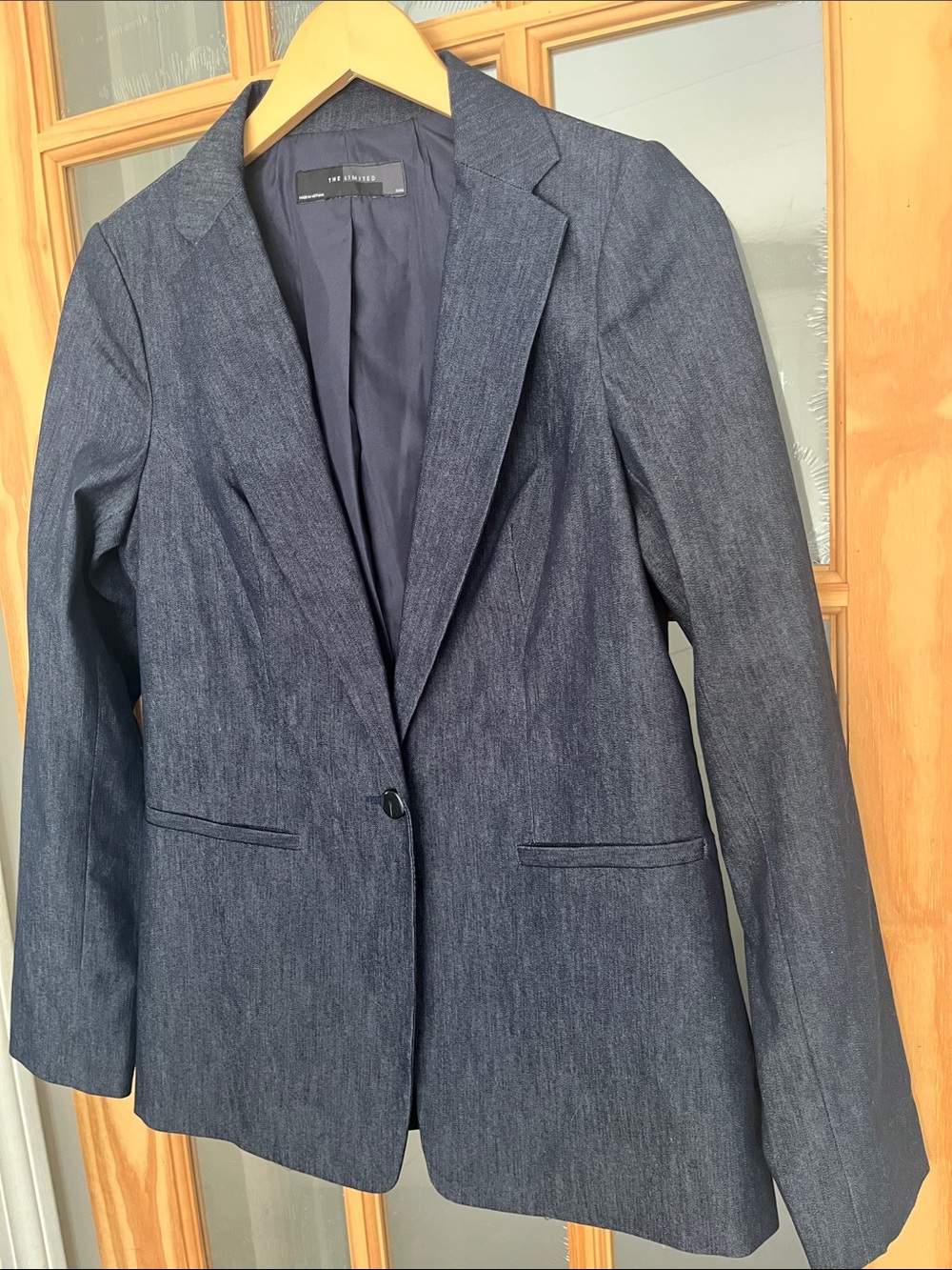 The Limited women’s dark denim one button blazer, sz small. EUC, indigo, capsule - Picture 2 of 9